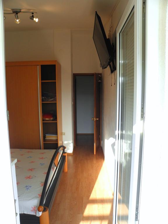 Holiday Home Ruda Vinisce Ngoại thất bức ảnh