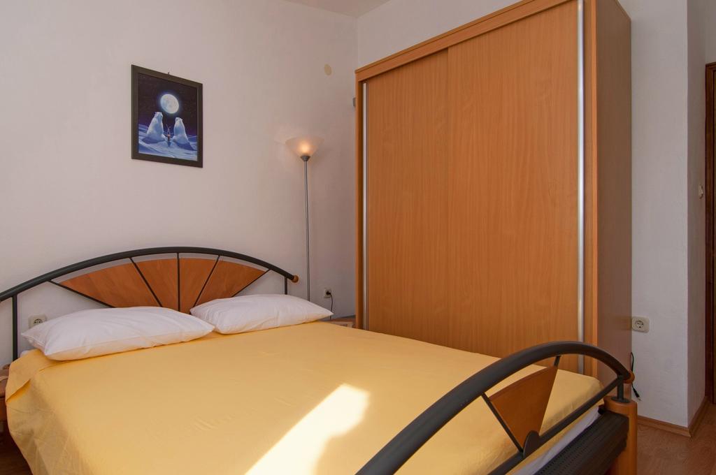 Holiday Home Ruda Vinisce Ngoại thất bức ảnh